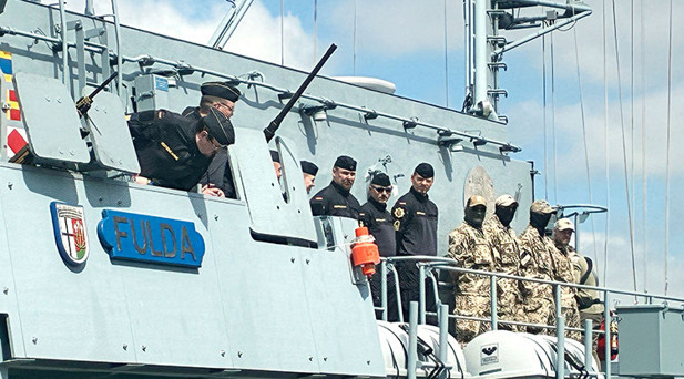 Alman savaş gemileri Doğu Akdeniz yolunda