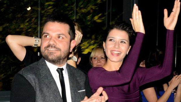 5.yıl şerefine parti veriyorlar