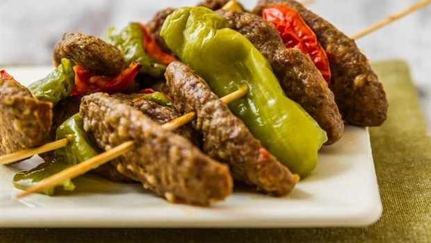 Şişte Kaşarlı Anne Köftesi Tarifi