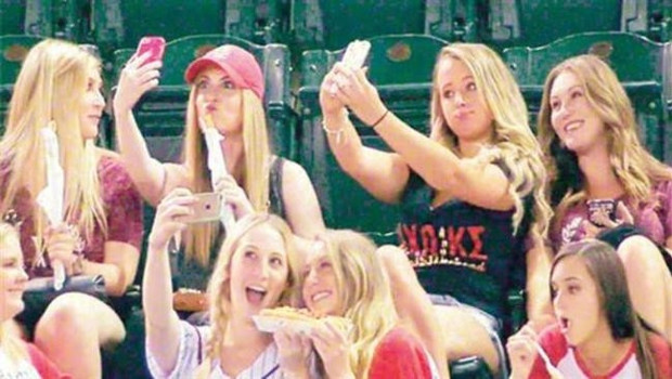 Yılın En İyi 10 Selfie Fotoğrafı
