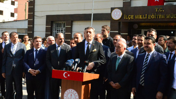 Tatil edilen okullardaki öğrenciler için önemli karar