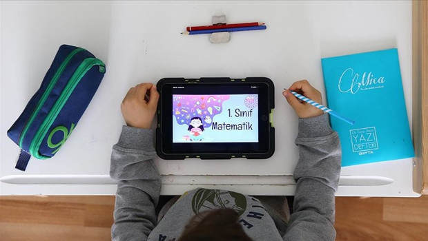 Ücretsiz tablet dağıtımı ne zaman 500 bin öğrenciye tablet