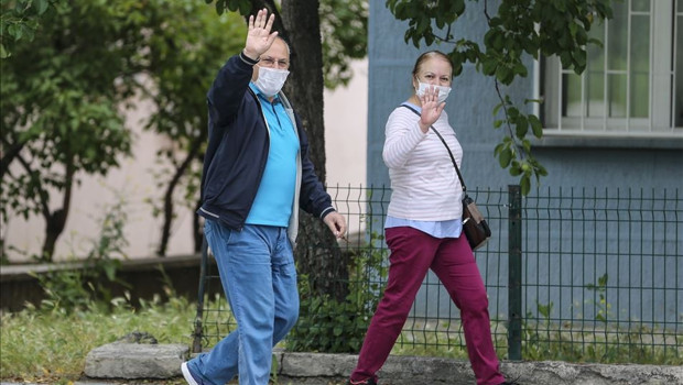 18 yaş altı ve 65 yaş üstü toplu taşıma yasak mı, kullanabilir mi 65 yaş üstü sokağa çıkma yasağı detayları 18 yaş altı ve 65 yaş üstü toplu taşıma yasak mı, kullanabilir mi 65 yaş üstü sokağa çıkma yasağı detayları