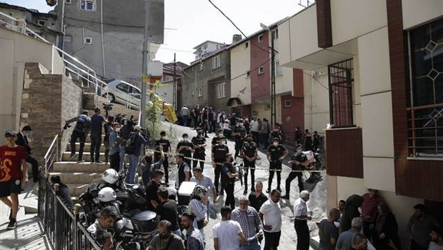 Beyoğlunda silahlı çatışma