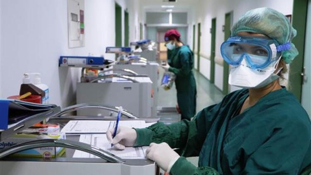Delta Virüsü nedir, belirtileri nelerdir, nasıl bulaşır Delta Plus varyantında (varitantı) boğaz ve baş ağrısı olur mu İşte Delta virüsün en çok görülen belirtileri