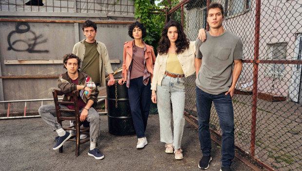 Gelsin Hayat Bildiği Gibi dizisi oyuncuları ve isimleri - Gelsin Hayat Bildiği Gibi konusu nedir, oyuncuları kimdir