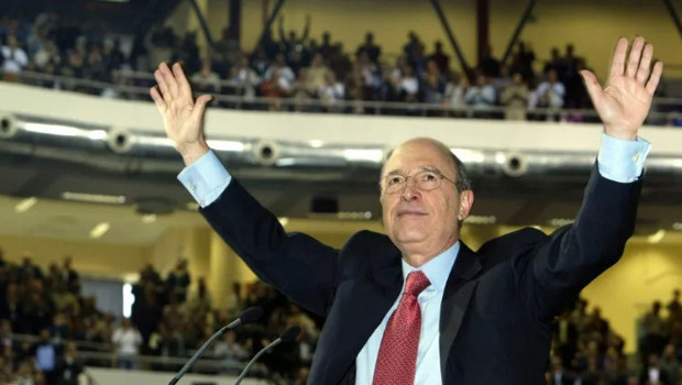 Yunanistan'ın eski Başbakanı Kostas Simitis 88 yaşında hayatını kaybetti