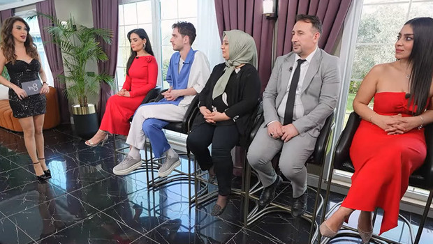 ZUHAL TOPALLA YEMEKTEYİZ KİM KAZANDI 2 MAYIS 2025 CUMA | Bu hafta Zuhal Topalla Yemekteyiz son bölüm kim birinci oldu 150 bin TLyi kazanan isim belli oldu İşte Yemekteyiz haftanın puanları ve birincisi...