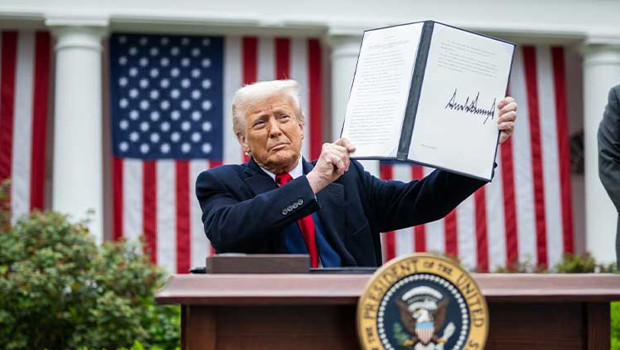 Tarife belirsizliği ticareti, üretimi ve yatırımları etkiliyor