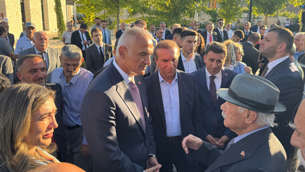Bakan Ersoy, Tunceli'de Sorpiyan Hasan Hüseyin Cem ve Kültür Evi’ni ziyaret etti