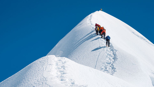 Everest’e zam geldi