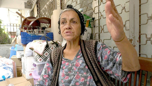 Avcılar'da ev sahibi, kilidi kırıp kiracısının eşyasını sokağa attı! Mağdur kadın, otele yerleştirildi