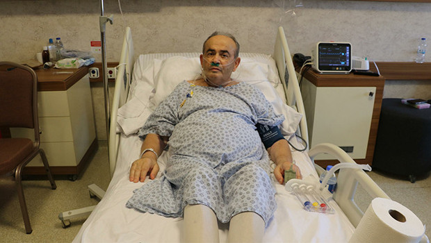 İlaç kullanırken dikkat! Fazla ilaç kullanmaktan bağırsağı delindi