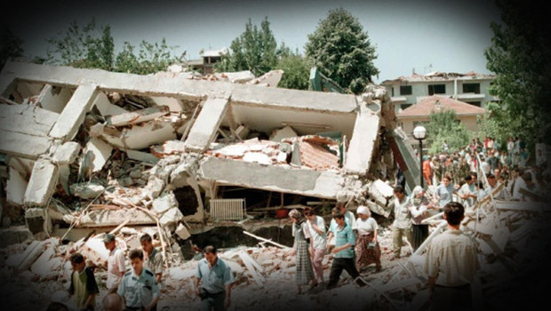 Siyasilerden 17 Ağustos Marmara Depremi paylaşımları