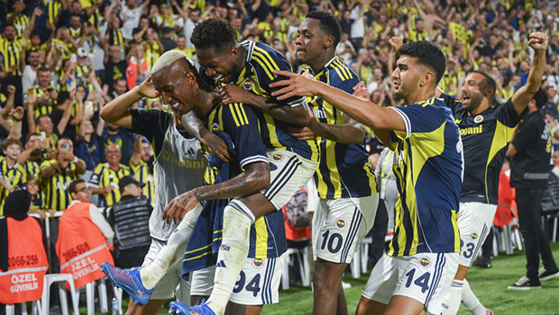 Fenerbahçe, Benfica karşısında avantaj peşinde!