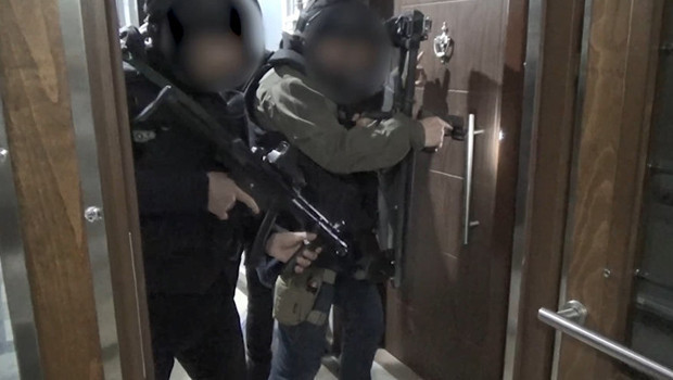 Bakan Yerlikaya duyurdu: İstanbul'da ikinci operasyon