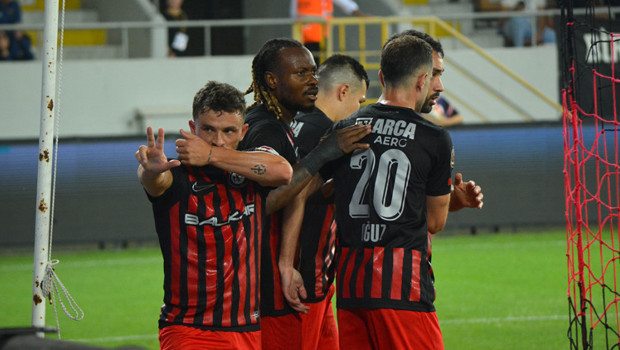 Çorum FK, Sarıyer engelini 2 golle aştı!