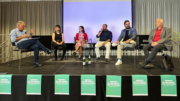 Aşırı sağcı söyleme karṣı eylemler yapılmalı