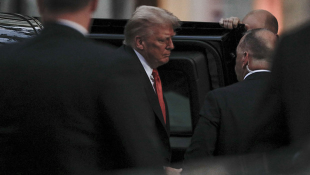 Trump'a restoranda Gazze protestosu