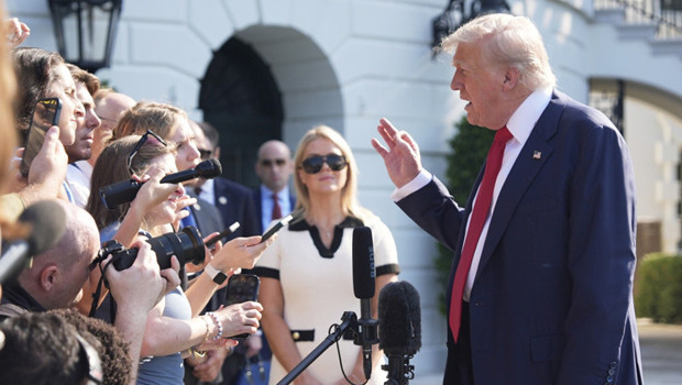 Trump'tan Epstein mektubuna açıklama: 'Bu saçmalık... Zamanınızı boşa harcıyorsunuz'