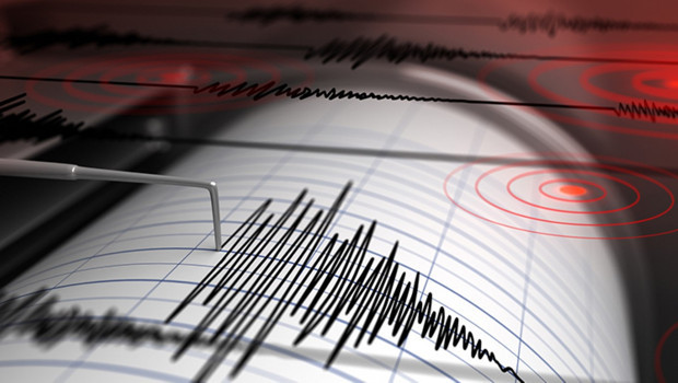 Rusya Kamçatka'da 7.4 büyüklüğünde deprem! Tsunami uyarısı geldi
