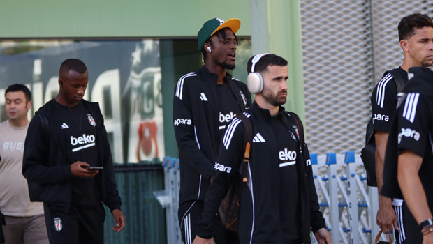 Beşiktaş kafilesi İzmir'de!