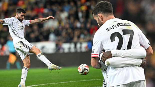 Kayserispor-Beşiktaş maçına Rafa Silva damgası! Sazı eline aldı, fişi ilk yarıdan çekti