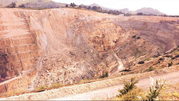 Altın madeninde göçük: 100'den fazla ölü