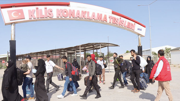 Suriye’ye 10 ayda 1 milyon dönüş... Yarısı Türkiye’den
