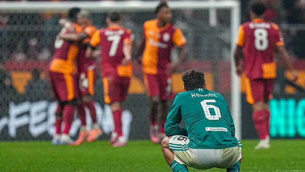 Liverpool'un kabusu İstanbul! Yine kazanamadılar...