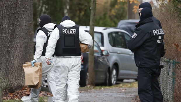 Münih'te peş peşe patlama sesleri! Alman polisi geniş çaplı operasyon başlattı