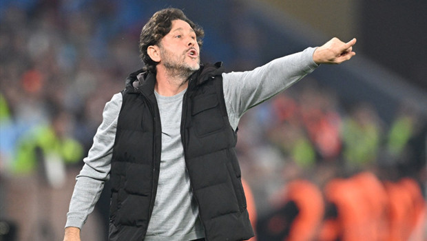 Fatih Tekke'den Kaysierspor galibiyet sonrası taraftara çağrı!