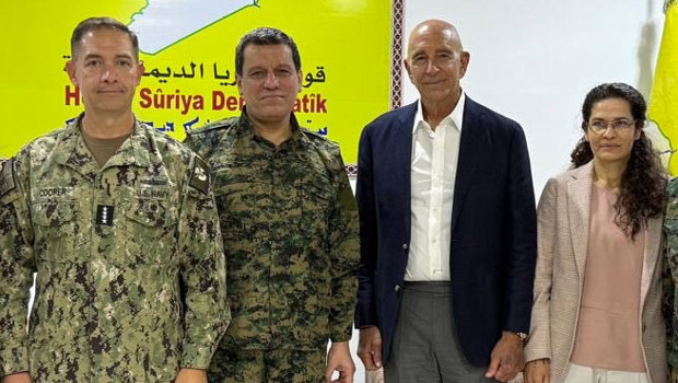 ABD'nin Suriye Özel Temsilcisi Barrack, terör örgütü PKK/YPG'nin elebaşlarından Şahin ile görüştü