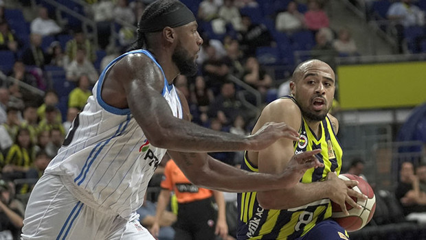 Fenerbahçe Beko'dan ilk galibiyet!