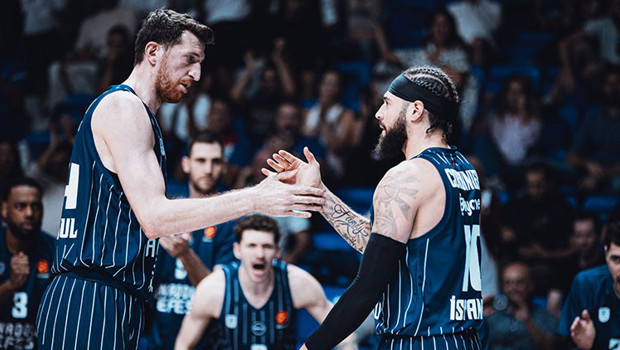 Anadolu Efes, EuroLeague'de Partizan'a konuk olacak!