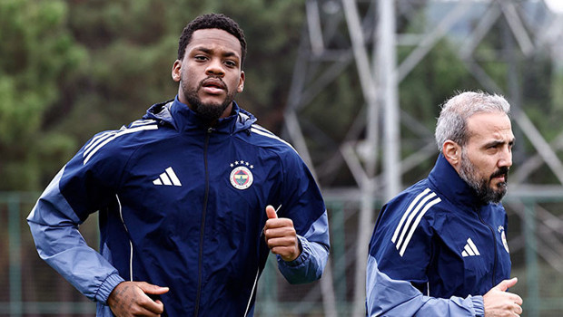 Fenerbahçe'de Jhon Duran gelişmesi! Bireysel saha çalışmalarına başladı
