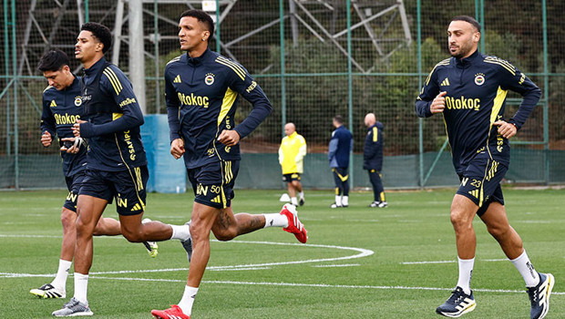 Fenerbahçe, günü iki antrenmanla tamamladı!