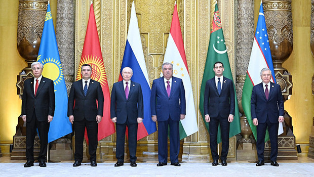 Tacikistan'da Orta Asya-Rusya Zirvesi başladı