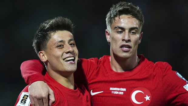 A Milli Takım'ın muhteşem ikilisi: Arda Güler & Kenan Yıldız! Şapkadan tavşan çıkardılar, performansları fark yarattı!