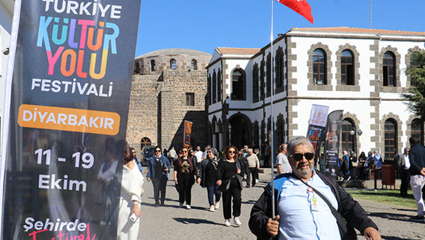 Diyarbakır'da Kültür Yolu Festivali’ne yoğun ilgi: Geldiğimiz için çok mutluyuz