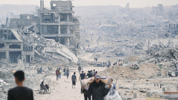 Hamas, İsrailli bir esirin daha cesedini Kızılhaç'a teslim etti