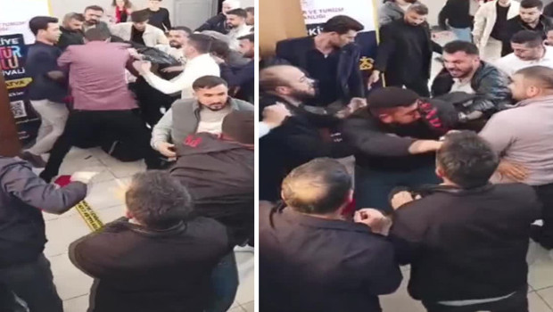 CHP kongresi karıştı: Tekme ve yumruklar havada uçuştu