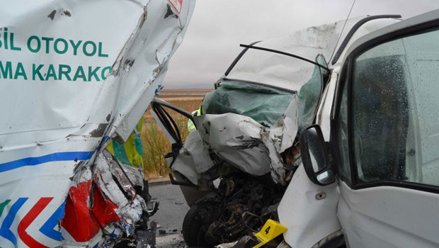 İki askerin şehit olduğu, 2 sivilin de hayatını kaybettiği kazanın sürücüsü tutuklandı