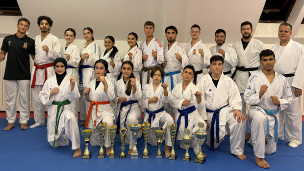 Banzai Kupası'nda 10 altın madalya kazandılar