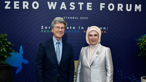 Emine Erdoğan, BM Sürdürülebilir Kalkınma Çözümleri Ağı Başkanı Sachs ile görüştü