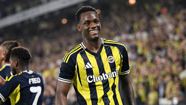 Fenerbahçe resmen açıkladı! Jhon Duran müjdesi