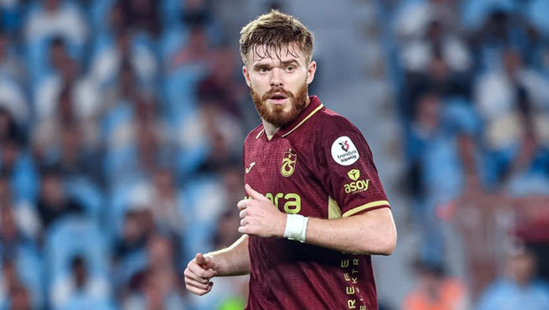 Batagov'dan transfer açıklaması: 'Trabzonspor'dan ayrılıp başka bir takım ve lige gitmek gibi bir düşüncem yok!'
