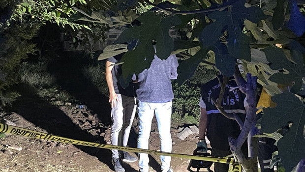 Şanlıurfa'da korkunç olay! Cami bahçesine gömülmüş bebek cesedi bulundu