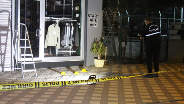 Adana'da korku dolu anlar: İş yerine parça tesirli EYP atıldı