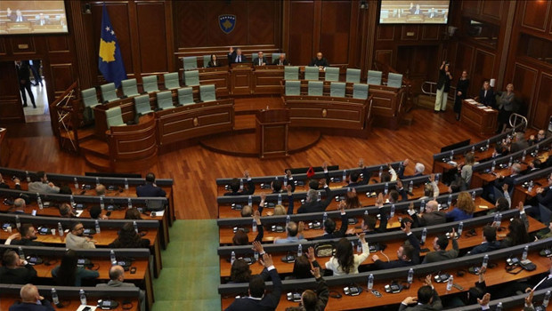 Kosova'da yeni hükümete güvenoyu çıkmadı